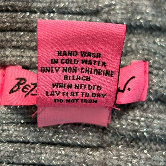 Betsy Johnson toboggan  - Picture 4 of 4